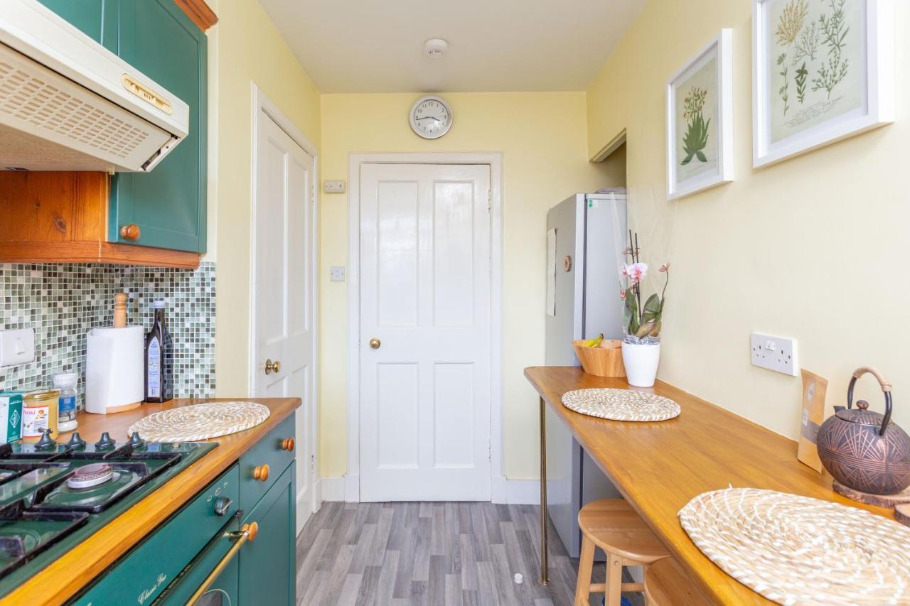 Bright & Spacious Double Room With Garden View- Close To Airport & City Centre EDI Exteriér fotografie