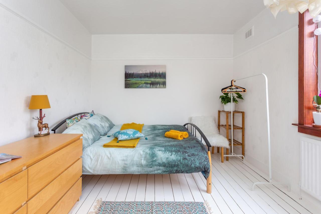 Bright & Spacious Double Room With Garden View- Close To Airport & City Centre EDI Exteriér fotografie