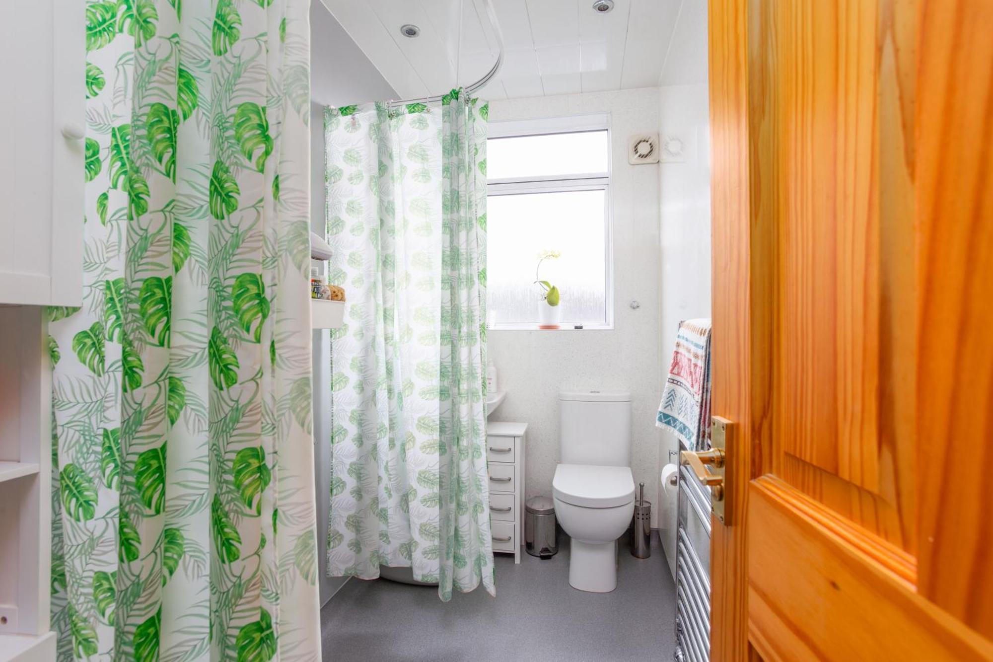 Bright & Spacious Double Room With Garden View- Close To Airport & City Centre EDI Exteriér fotografie